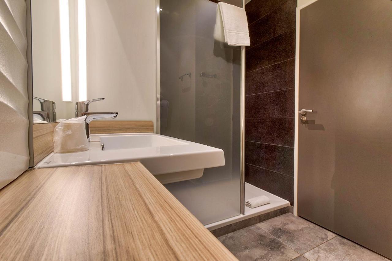 Standard Double Room,1280744344:JPEG